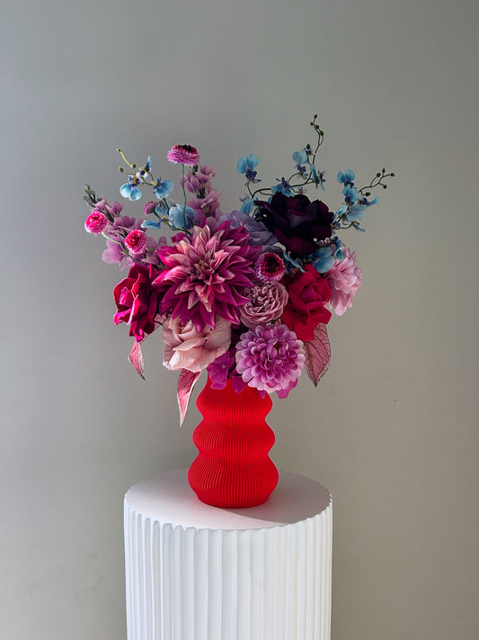 Luxe Faux Floral Arrangement & 3D Printed Vase- 360 Degree