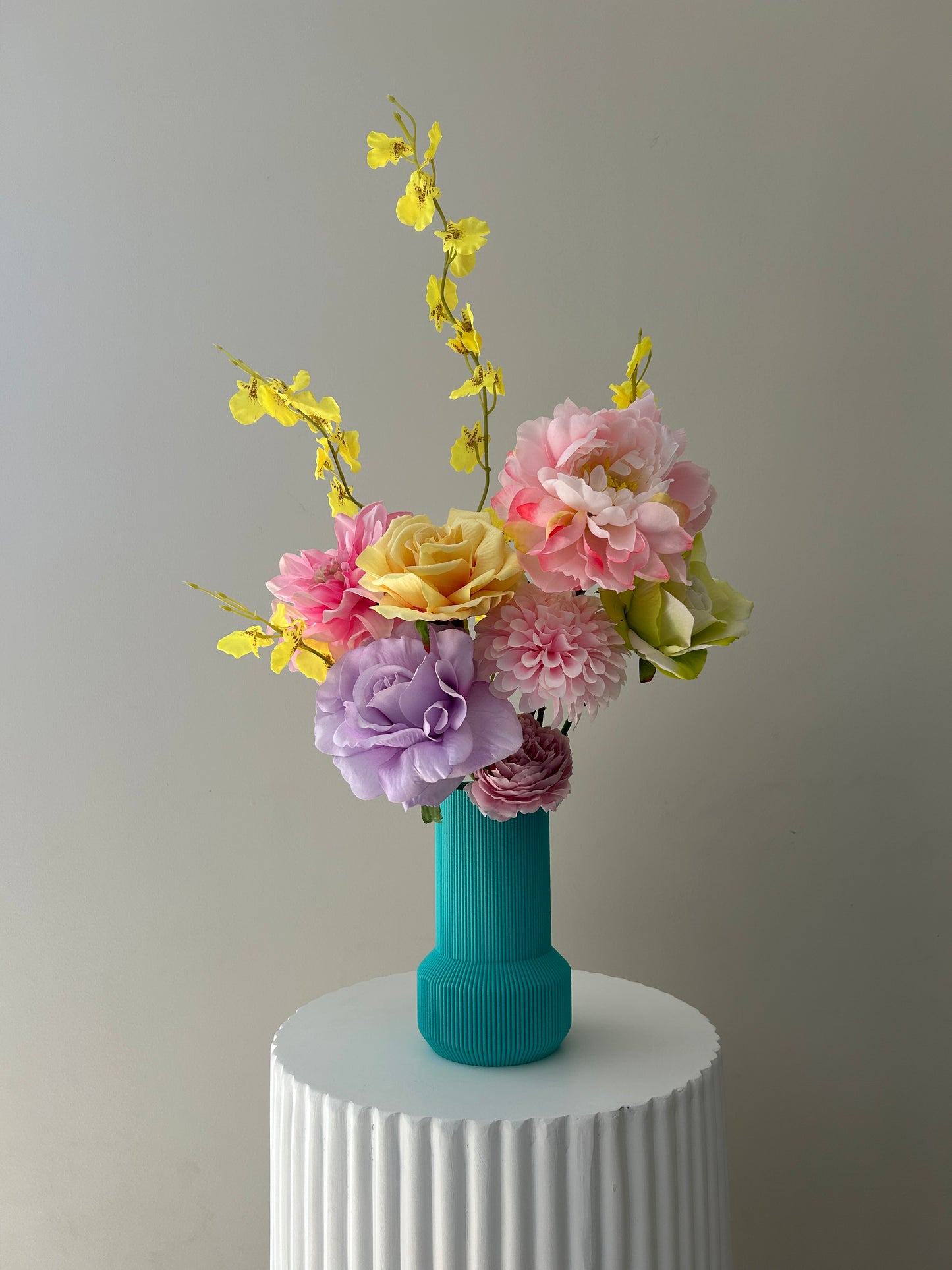 Small Luxe Faux Floral Arrangement & 3D Printed Vase