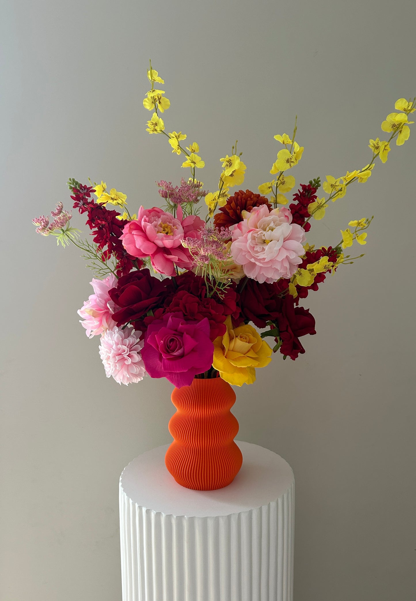 Luxe Faux Floral Arrangement in 3D Printed Vase- Medium 180 Degree