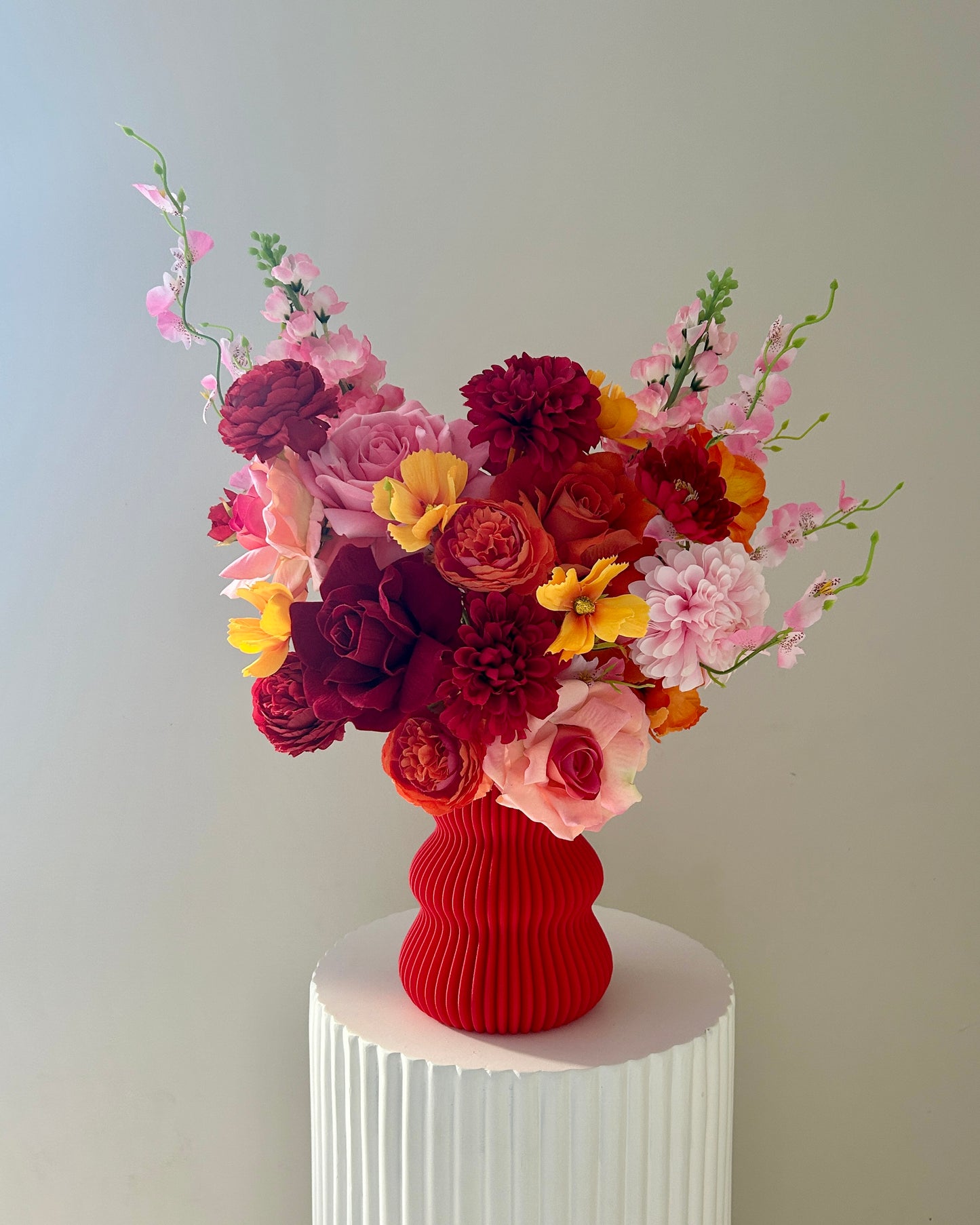 Luxe Faux Floral Arrangement & 3D Printed Vase- 360 Degree