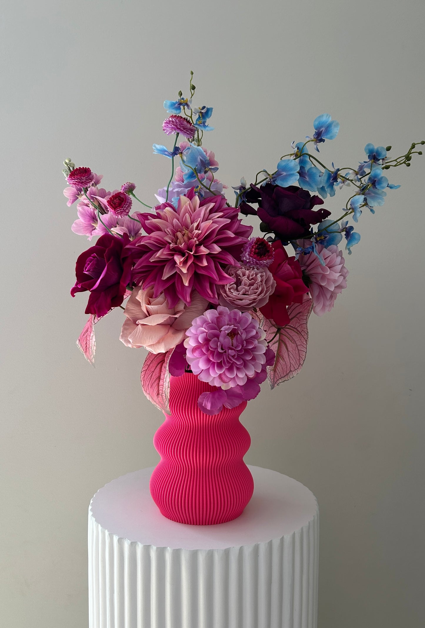 Luxe Faux Floral Arrangement in 3D Printed Vase- Medium 180 Degree