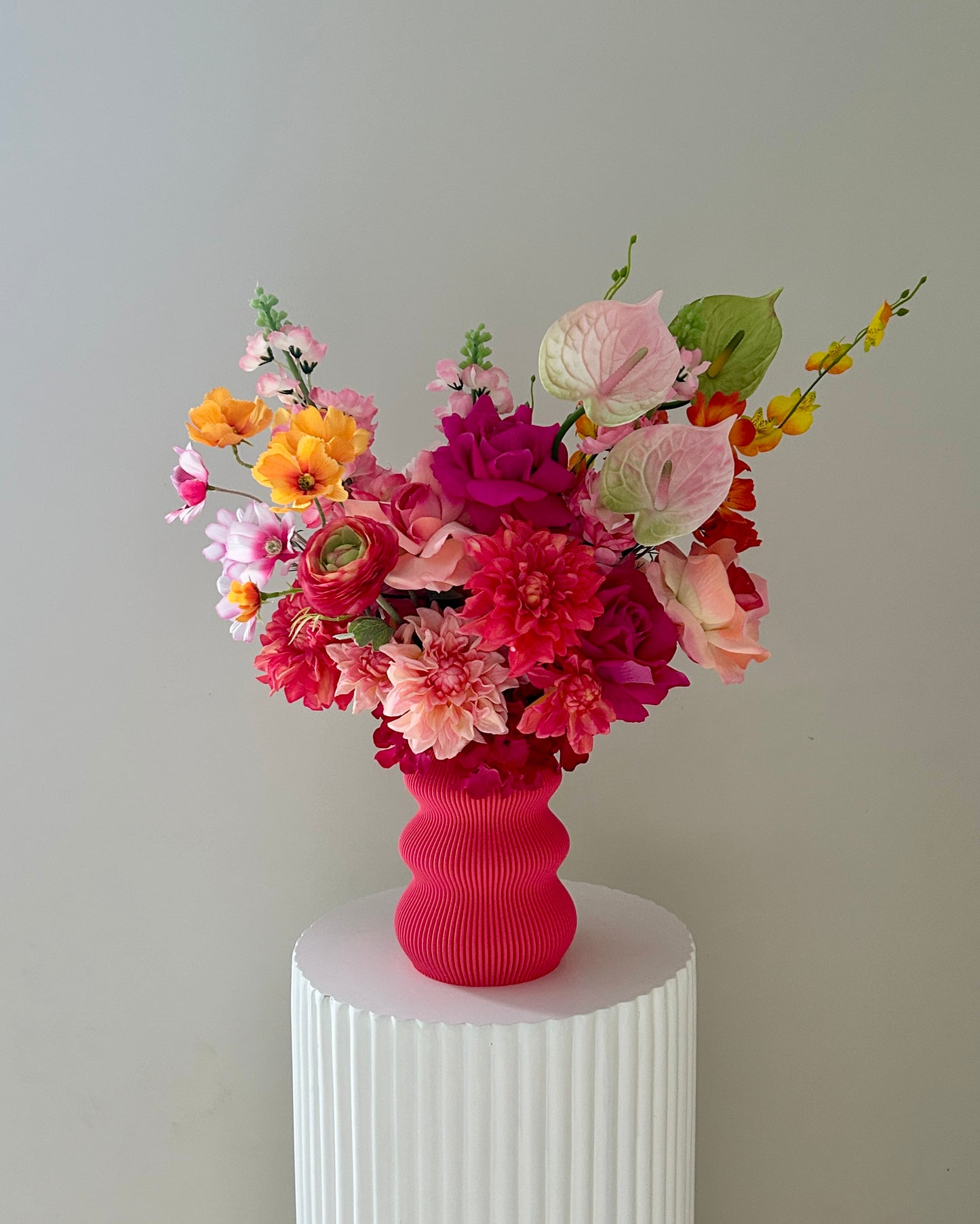 Luxe Faux Floral Arrangement & 3D Printed Vase- 360 Degree
