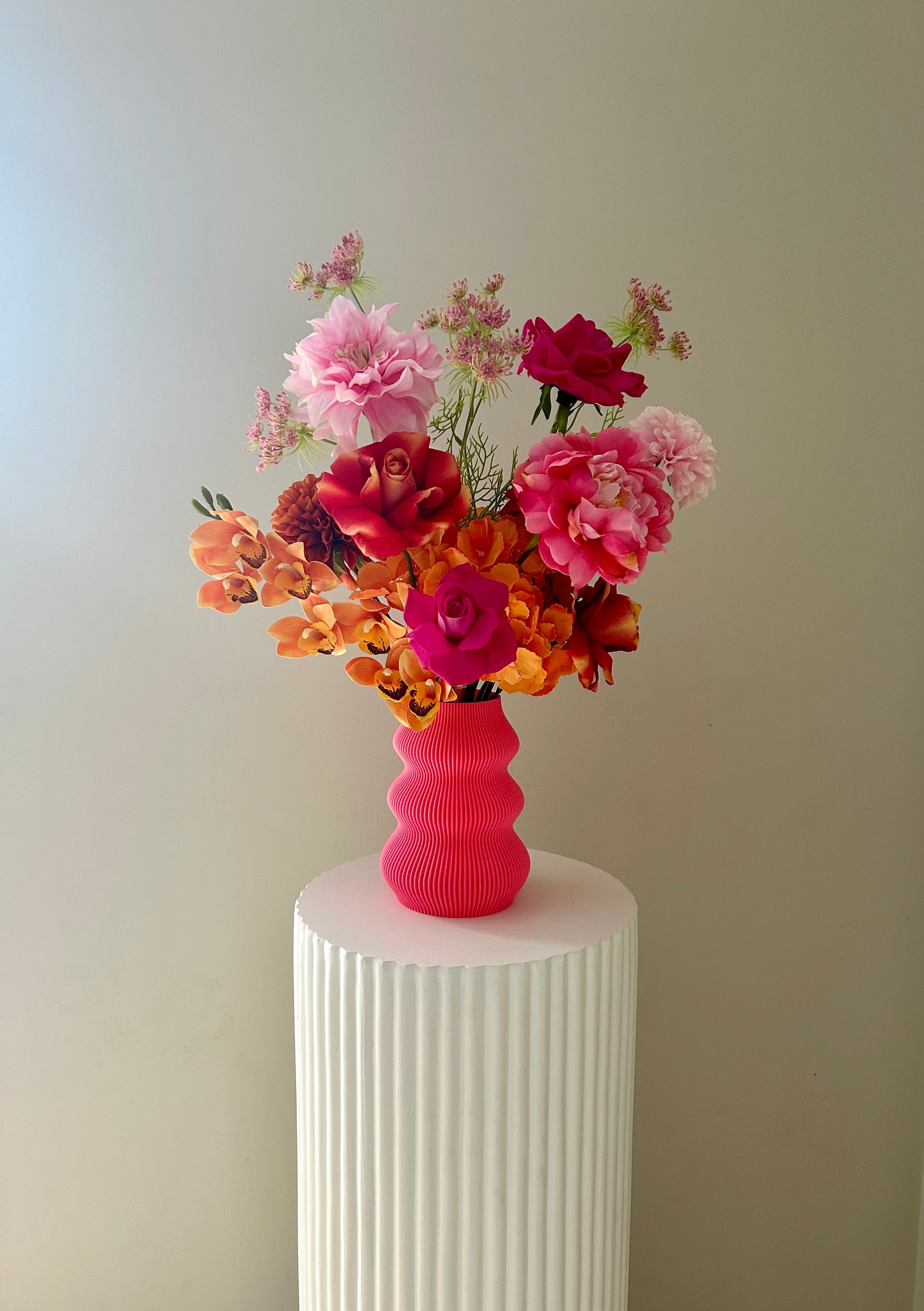 Luxe Faux Floral Arrangement & 3D Printed Vase- 360 Degree