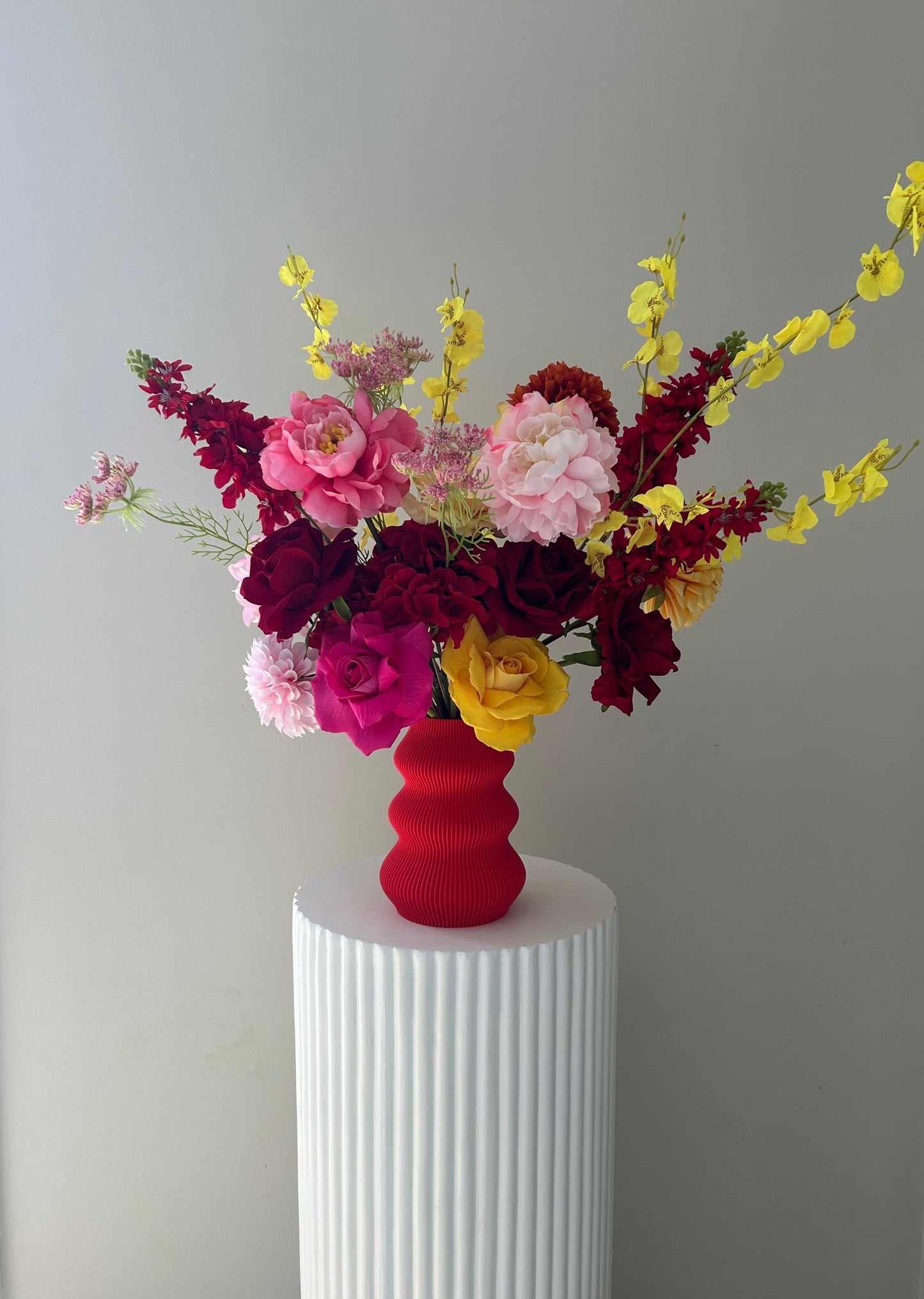 Luxe Faux Floral Arrangement in 3D Printed Vase- Medium 180 Degree